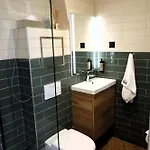 Les Du Faubourg Bed and Breakfast Παρίσι