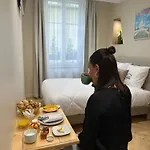 Bed and Breakfast Les Du Faubourg Παρίσι