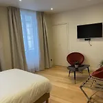 Les Du Faubourg Παρίσι