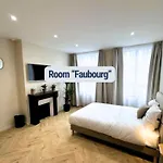 Les Du Faubourg Bed and Breakfast 4*