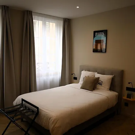 Les Du Faubourg Paris