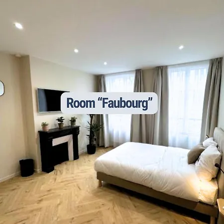 Les Du Faubourg Bed & Breakfast 4*