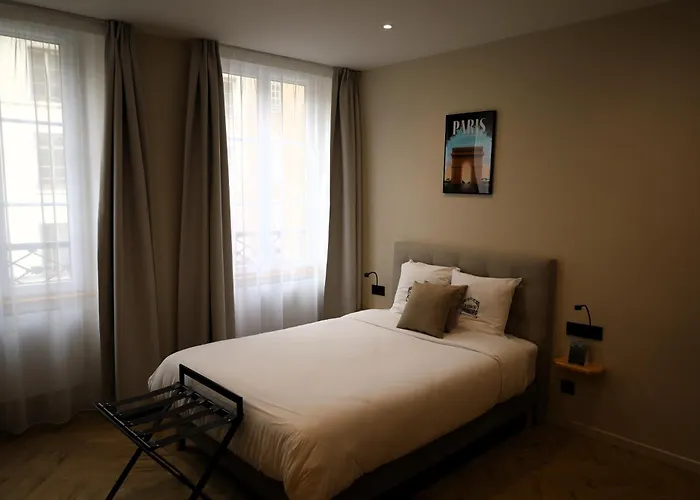 Les Du Faubourg Paris