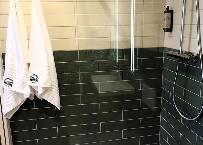 Frühstückspension Les Du Faubourg 4*