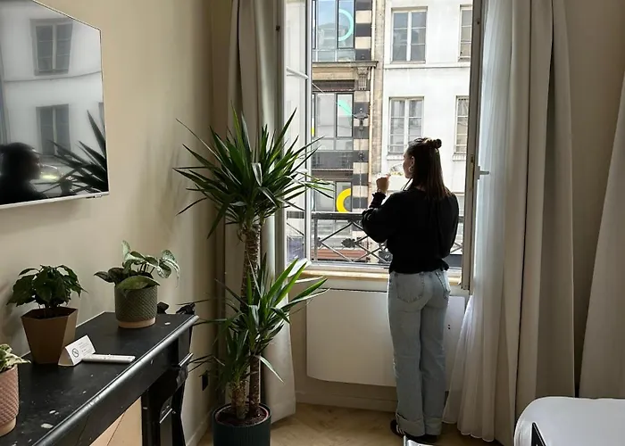 Les Du Faubourg Oda ve Kahvaltı 4*