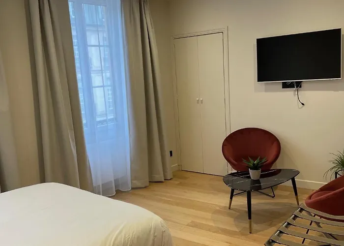 Les Du Faubourg Paris