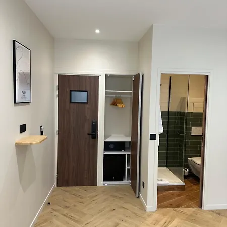 Couette-café Les Du Faubourg Paris